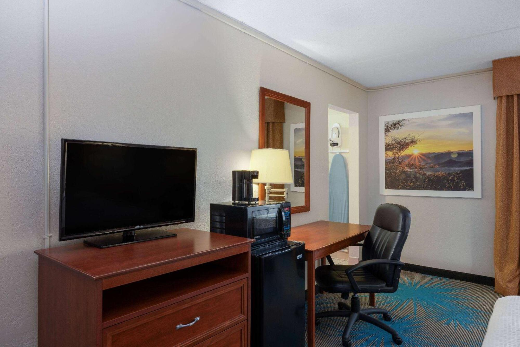 Days Inn By Wyndham Casper Extérieur photo