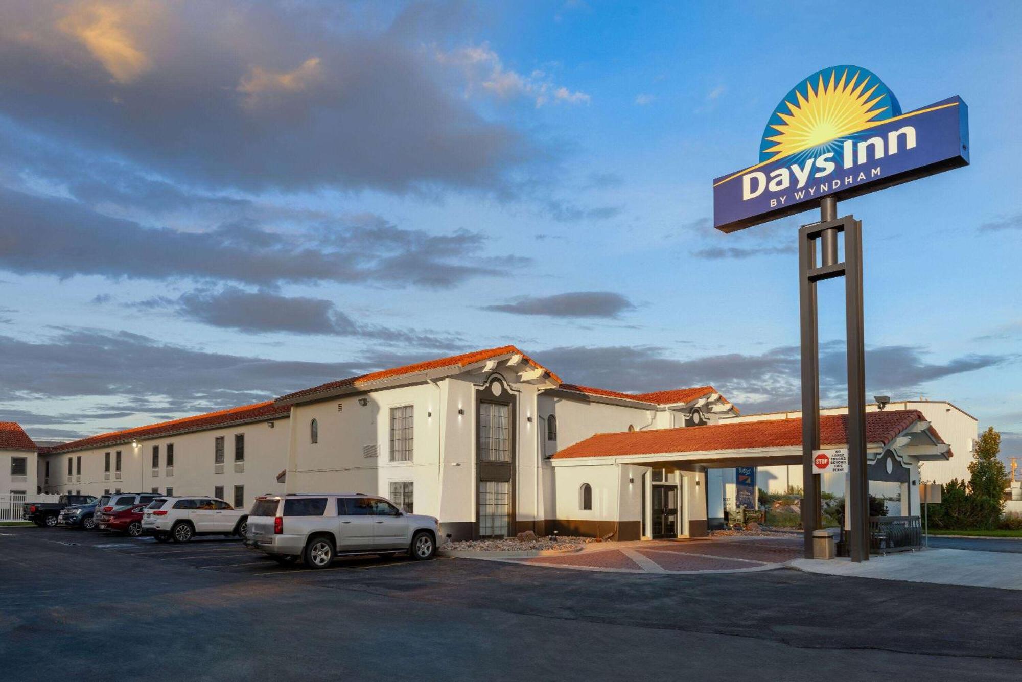 Days Inn By Wyndham Casper Extérieur photo